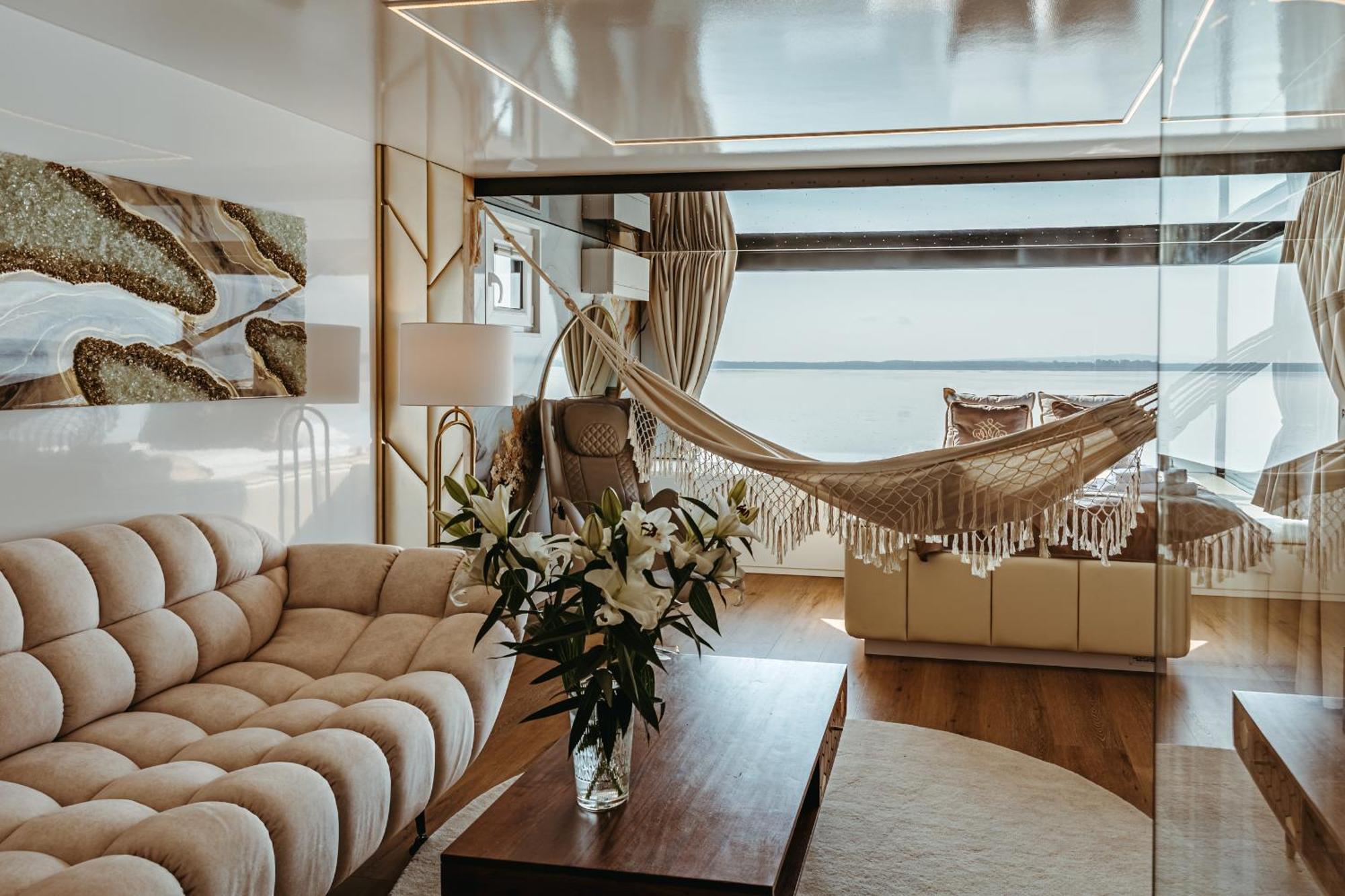 Grand Ht Houseboats - Domki Na Wodzie - Sauna, Jacuzzi, Kominek Mielno  Room photo