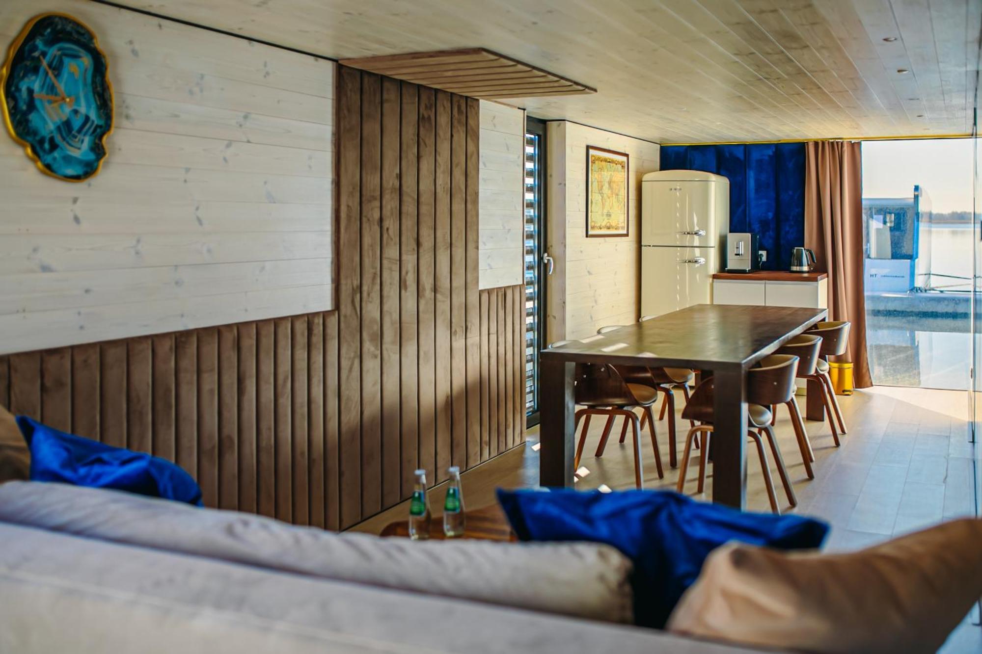 Grand Ht Houseboats - Domki Na Wodzie - Sauna, Jacuzzi, Kominek Mielno  Room photo